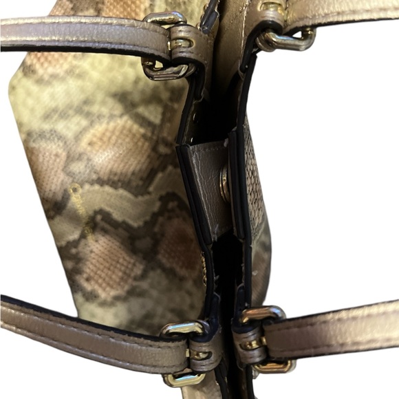 WOMENS CALVIN klein snakeskin pattern handbag - Picture 9 of 10